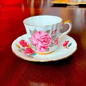 Country English Cottage Rose Royal London Bone China